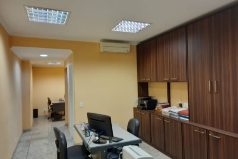 Vende-se Sala Comercial com vaga na Sé