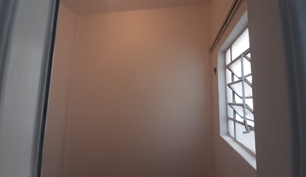 WhatsApp Image 2025-04-15 at 17.40.49 (1)