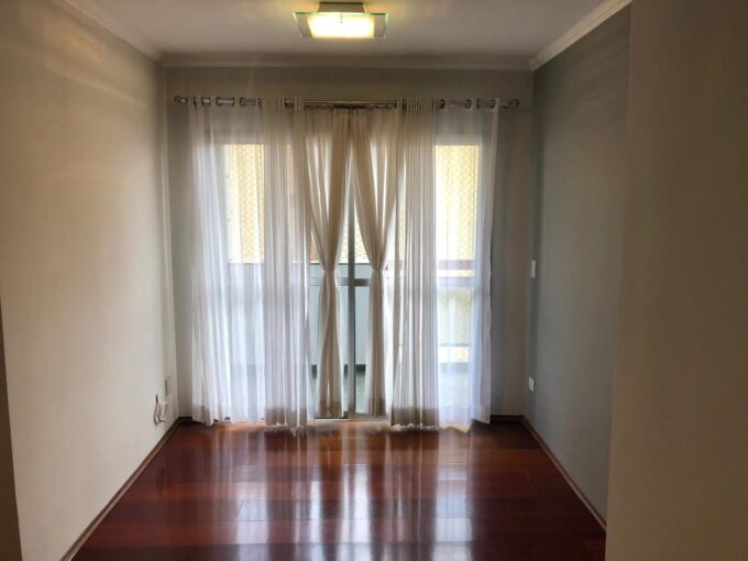 Vende-se Apartamento 02 dormitórios na Vila Olímpia com vaga