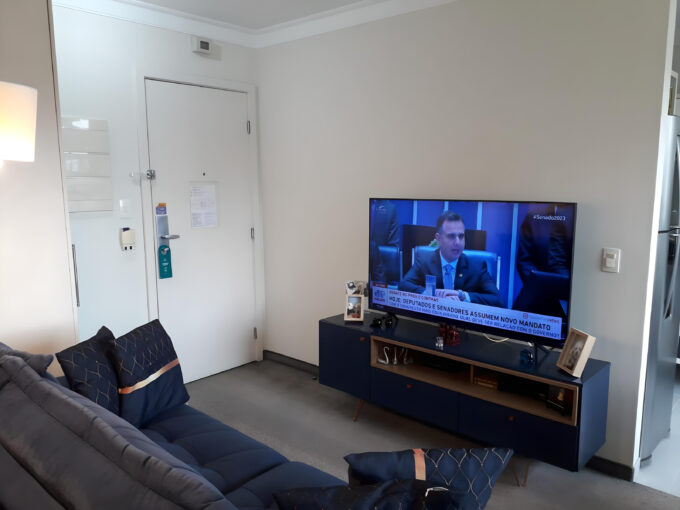 Vende-se Apartamento 02 dormitórios com vaga no Campo Belo