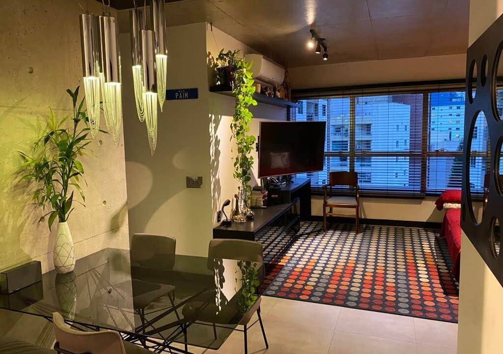 Vende apto com 02 dorm. com lazer e vaga na Bela Vista