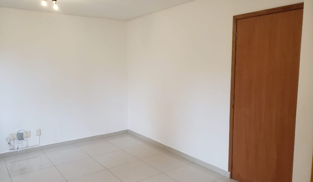 WhatsApp Image 2024-04-26 at 13.16.10 (1)