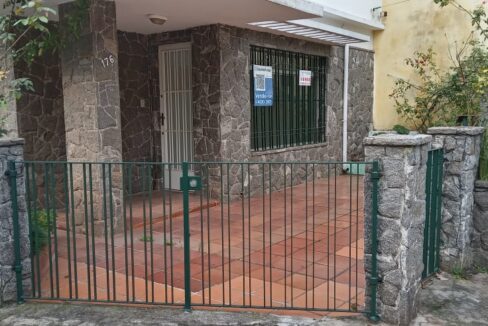 Vende-se casa 5 dormitórios e duas vagas na Vila Mariana