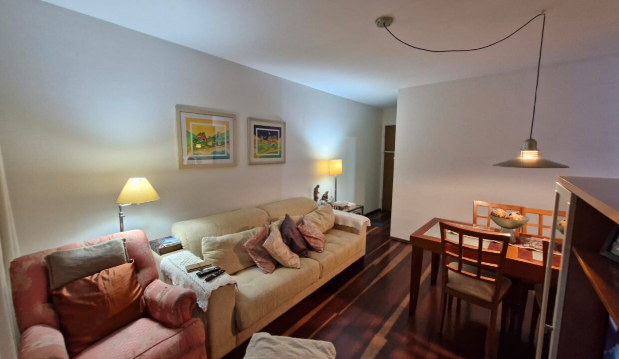 Vende-se Apartamento de 02 dorm. com lazer e vaga na Bela Vista