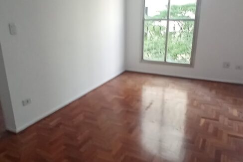 Vende-se apartamento de 01 dorm. na Bela Vista com vaga