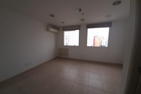 Vende-se Sala Comercial com vaga na Bela Vista